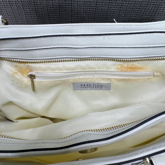 Kenneth Cole Reaction White Crossbody Handbag Womens Purse With Adjustable Strap - Picture 7 of 9